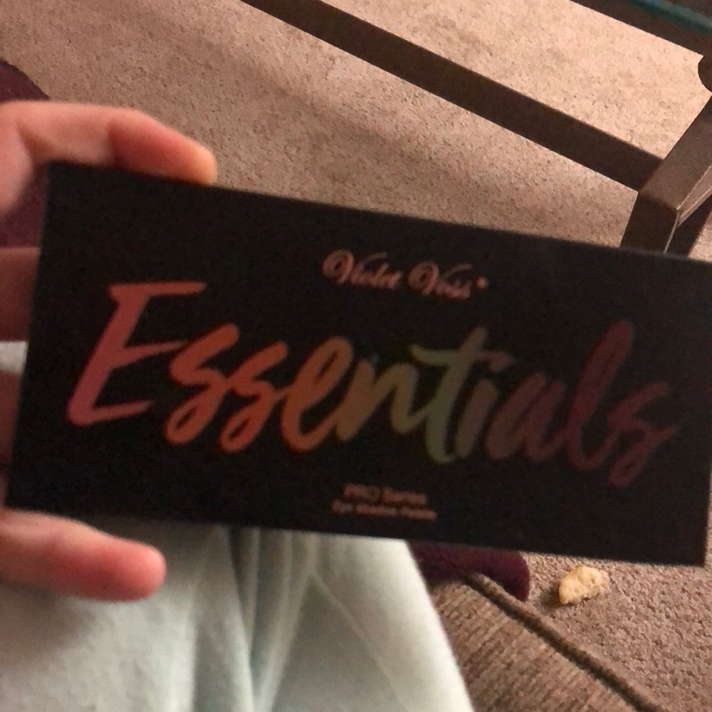 Violet Voss essentials